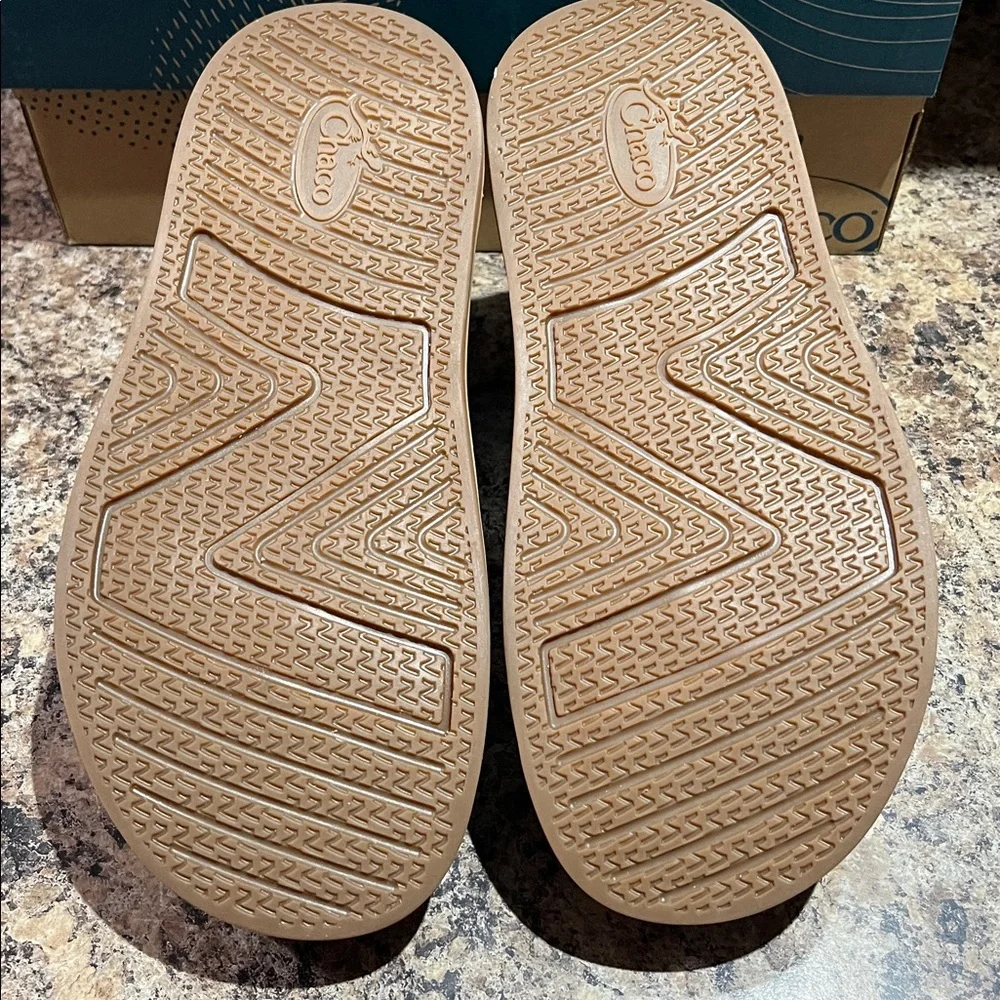 Chaco Townes Midform Leather Sandal - Picture 9 of 10